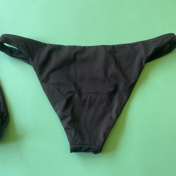 Keeping for now - Skye & Staghorn Stella bralette and Elle pant set - Picture 11 of 12